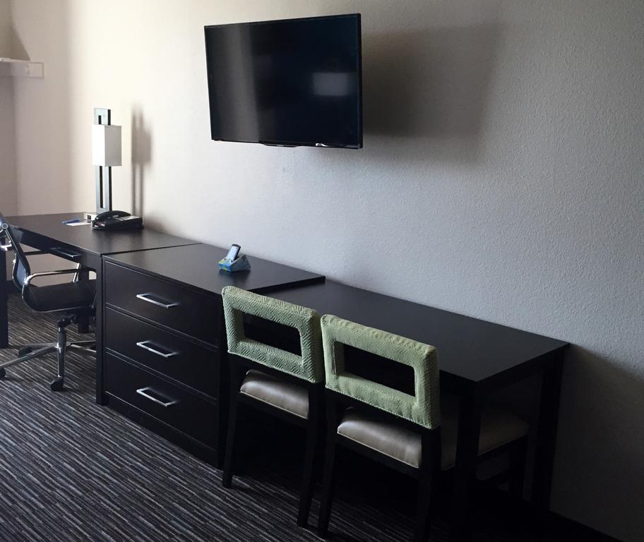 Residency Suites Cotulla Room photo